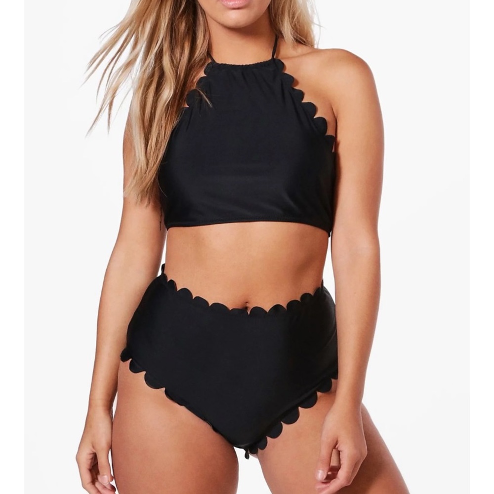 NWT Scallop Edge Halterneck Bikin